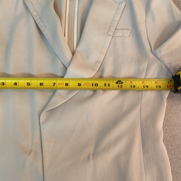 Banana Republic - women’s tie up blazer. Size 2 - Picture 7 of 12